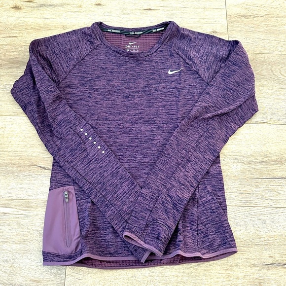 Nike Tops - Nike Epic Running Long Sleeve Top, size XS